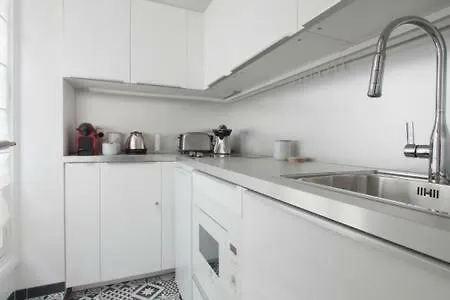 Beautiful Flat Near Eiffel Tower *